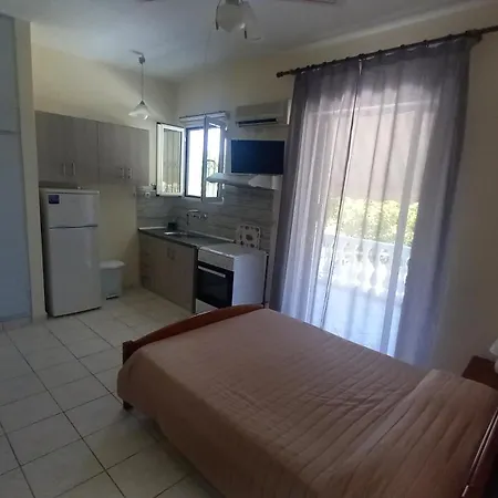Avouris Apartmán