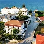 Avouris Kypseli
