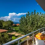 Apartment Avouris *