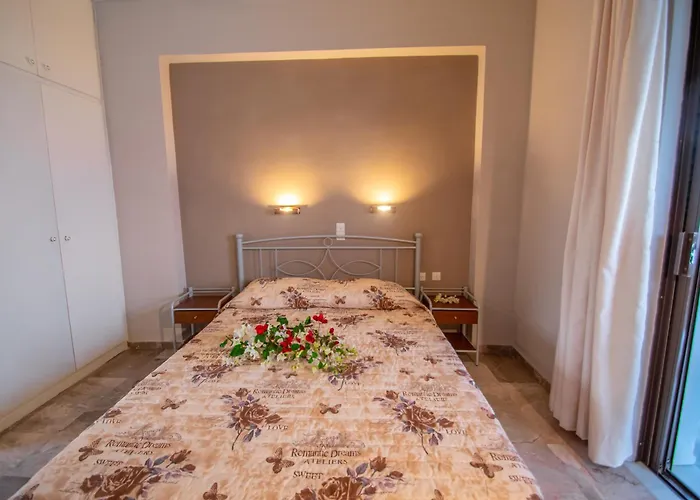 Апартаменты Avouris *