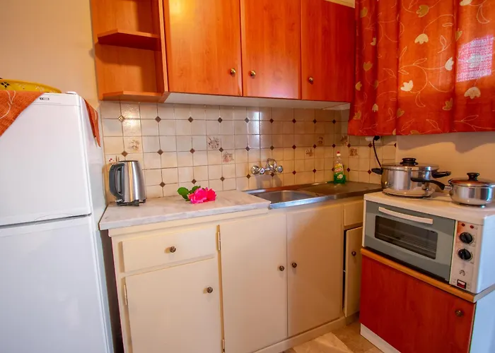 Апартаменты Avouris